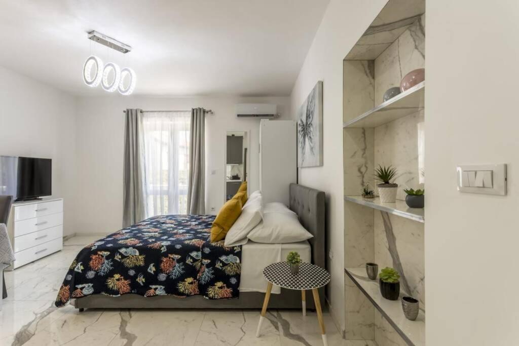 Royal Platinum Studio Apartment Vodice Exterior foto